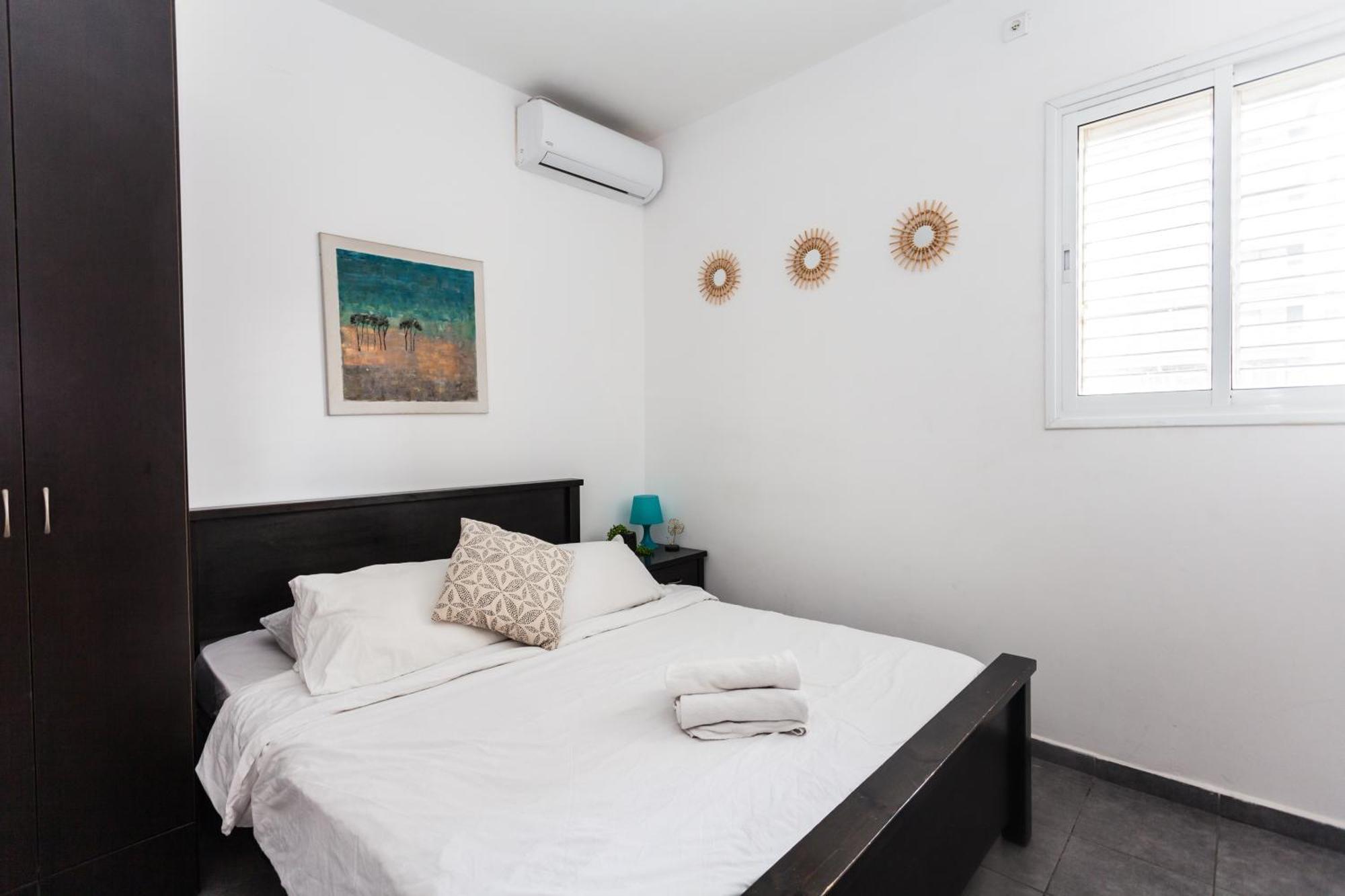 Miraks Harav Kuk Apartment Tel Aviv Exterior photo