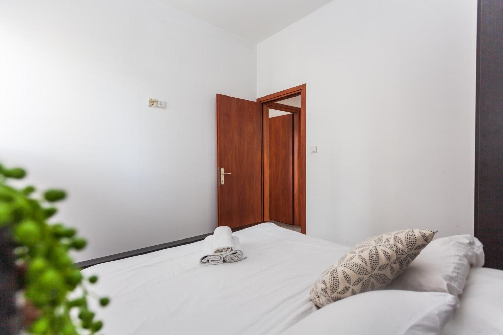 Miraks Harav Kuk Apartment Tel Aviv Exterior photo